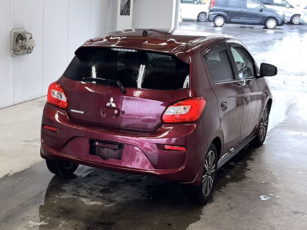 MITSUBISHI MIRAGE