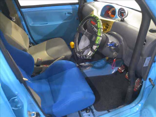 DAIHATSU ESSE
