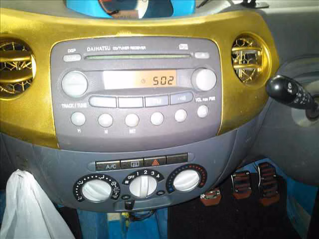 DAIHATSU ESSE