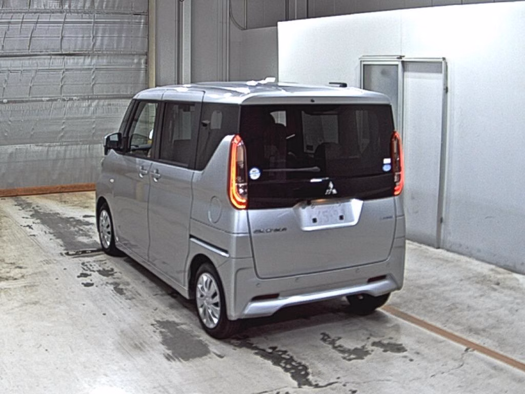 MITSUBISHI EK SPACE