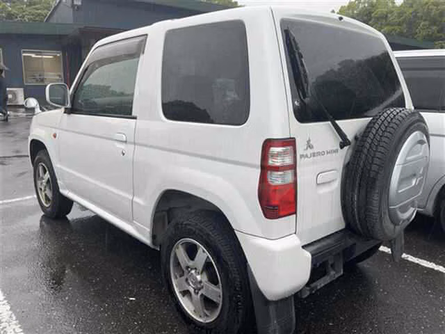 MITSUBISHI PAJERO MINI
