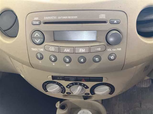 DAIHATSU ESSE