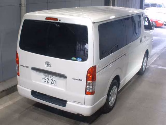 TOYOTA REGIUS ACE