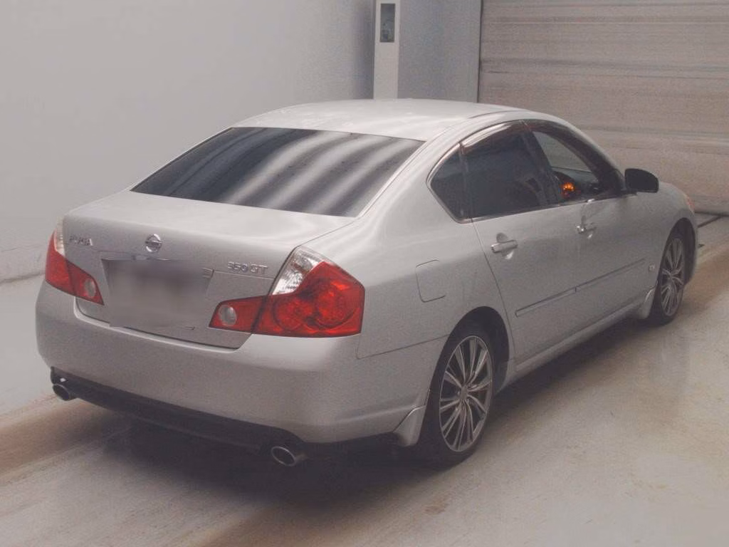 NISSAN FUGA