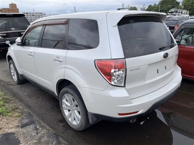 SUBARU FORESTER