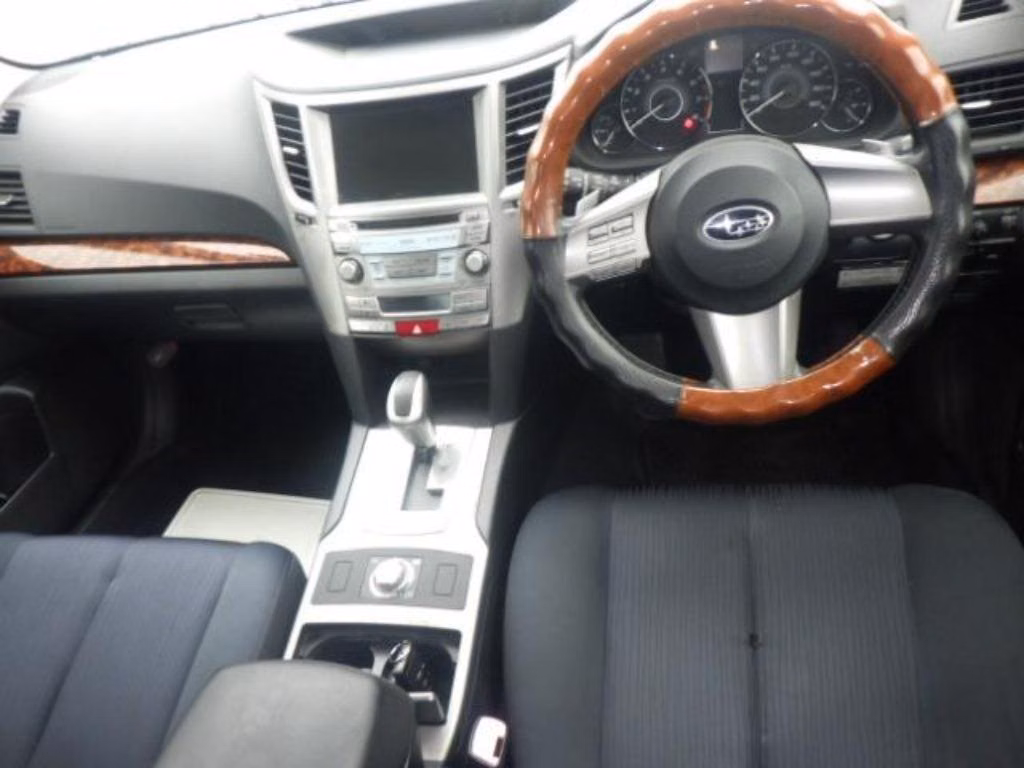 SUBARU LEGACY B4