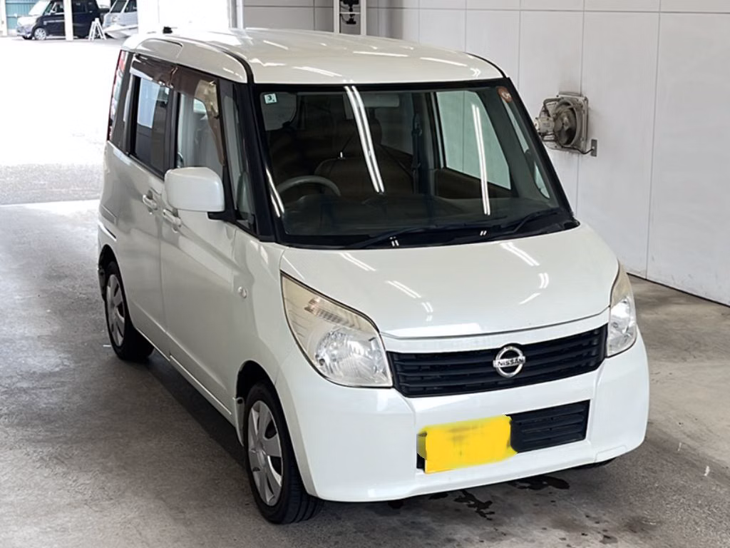 NISSAN ROOX