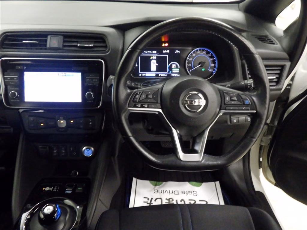 NISSAN LEAF