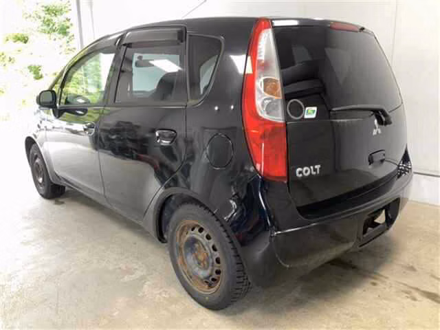 MITSUBISHI COLT