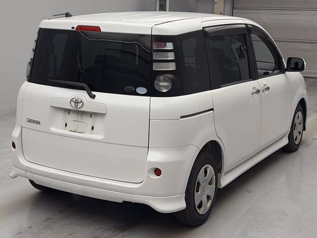 TOYOTA SIENTA
