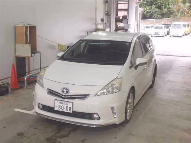 TOYOTA PRIUS ALPHA