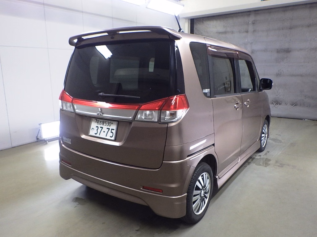 MITSUBISHI DELICA D:2