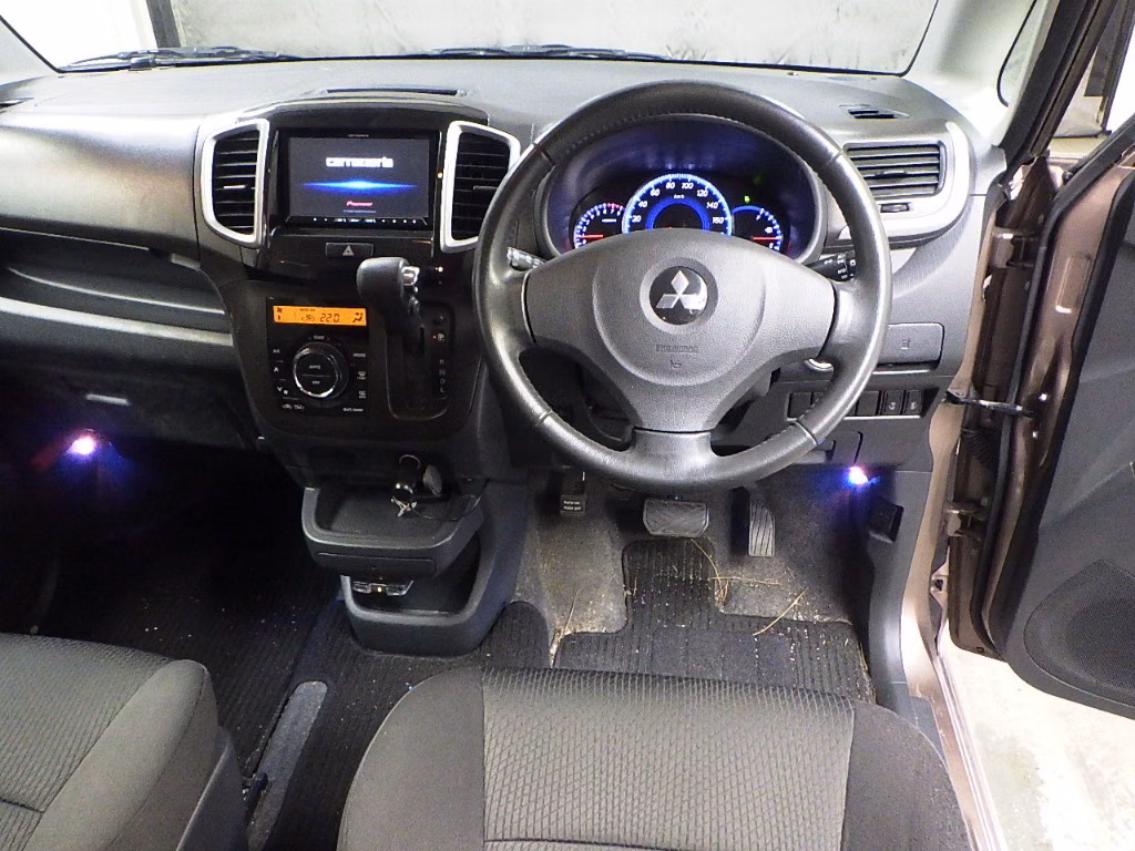 MITSUBISHI DELICA D:2