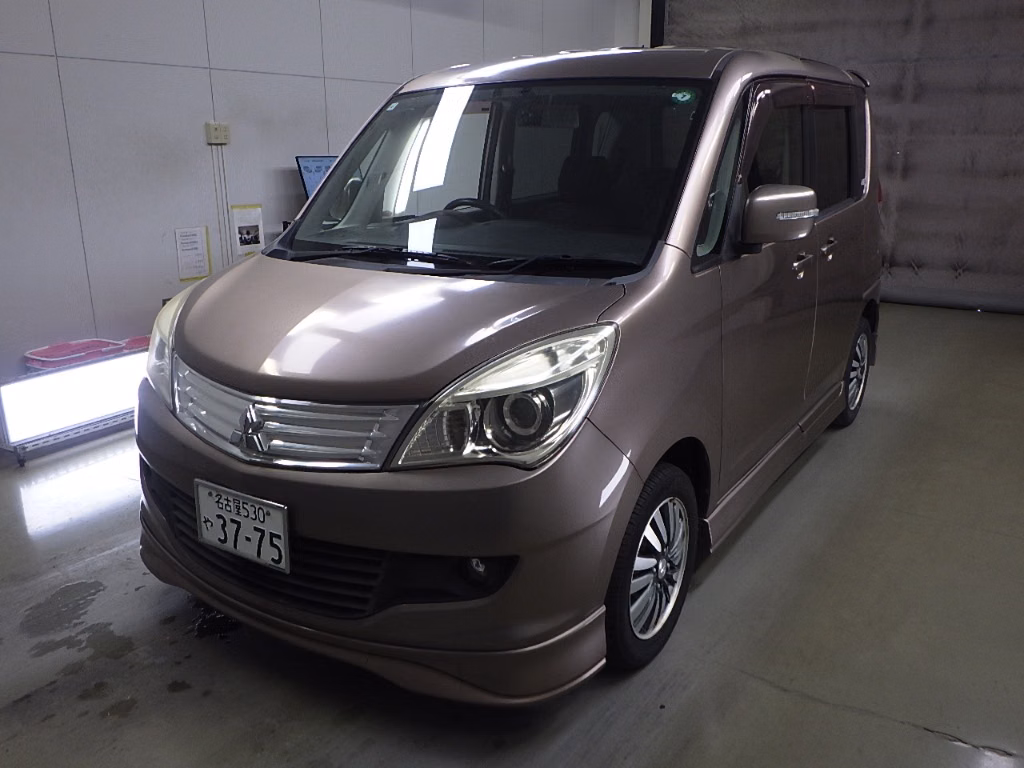 MITSUBISHI DELICA D:2
