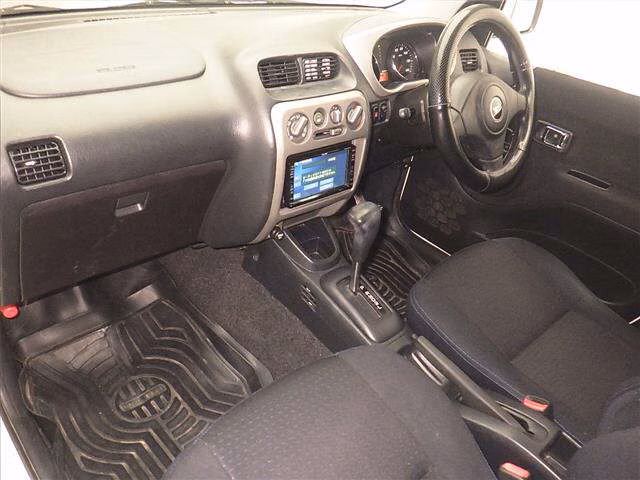 DAIHATSU TERIOS KID