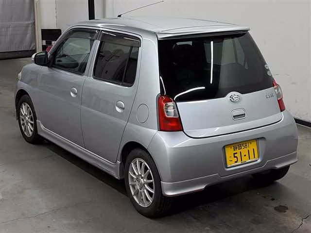 DAIHATSU ESSE