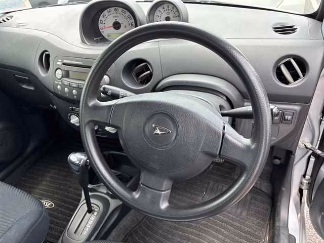 DAIHATSU ESSE