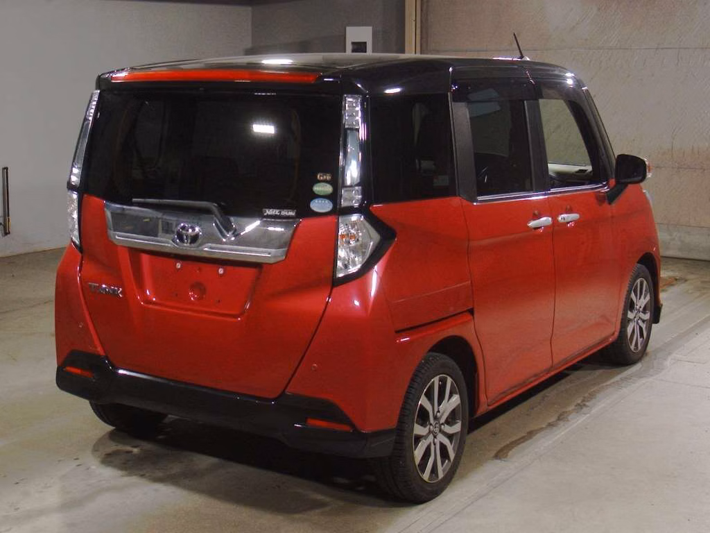 TOYOTA TANK