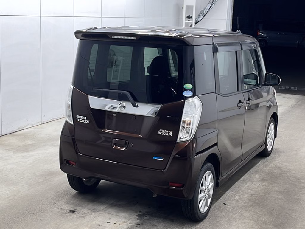 NISSAN DAYZ ROOX