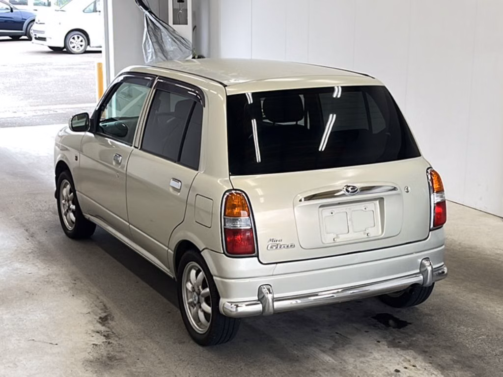 DAIHATSU MIRA GINO