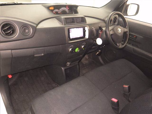 TOYOTA BB