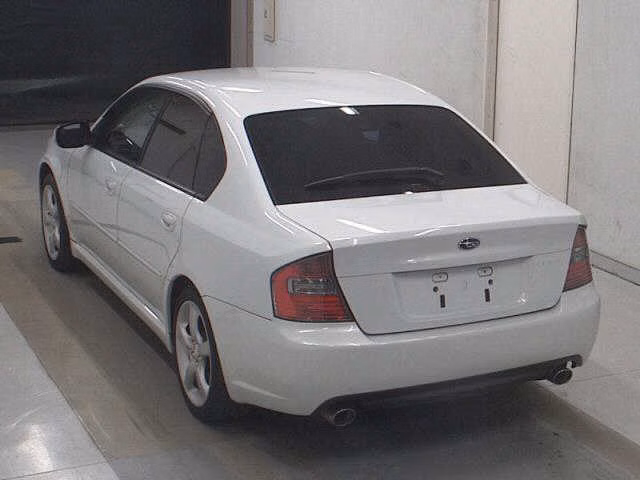 SUBARU LEGACY B4