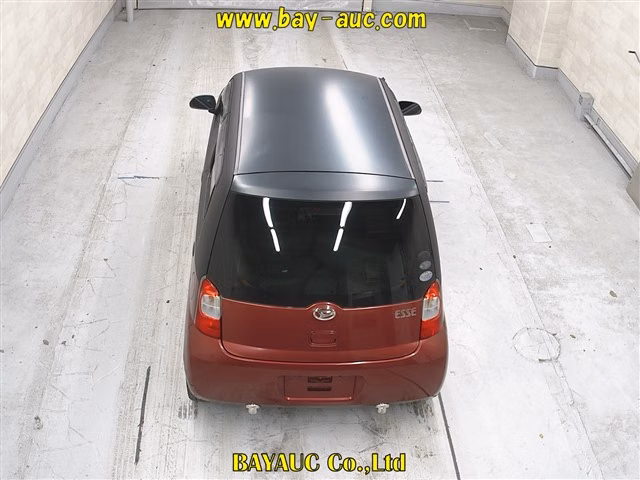 DAIHATSU ESSE