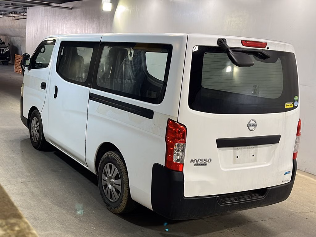 NISSAN NV350 CARAVAN