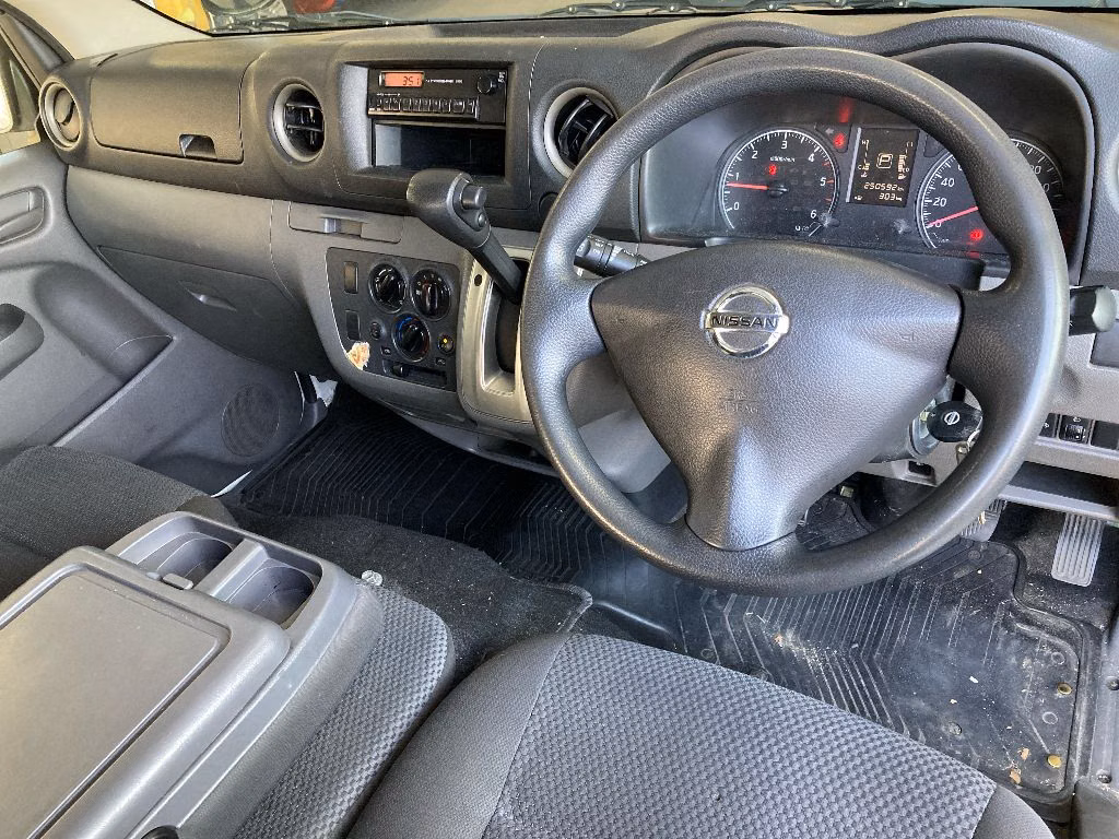 NISSAN NV350 CARAVAN