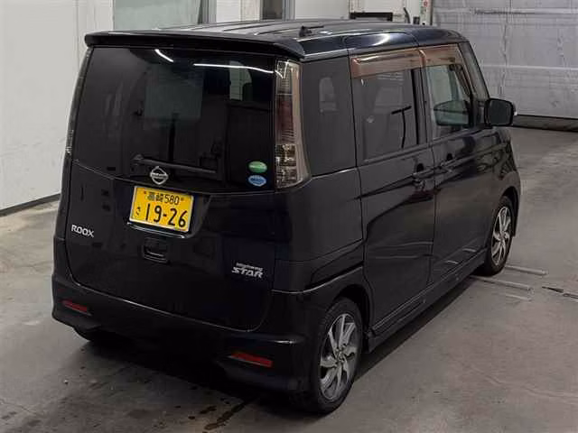 NISSAN ROOX