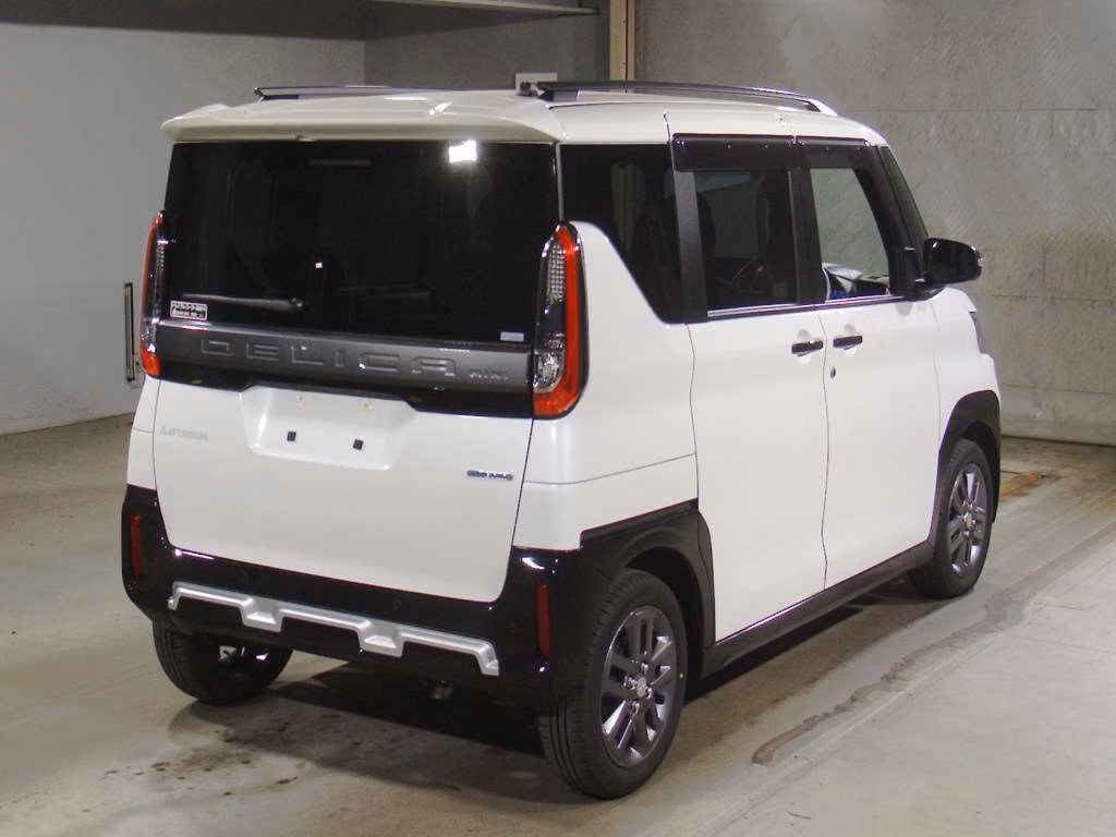 MITSUBISHI DELICA MINI