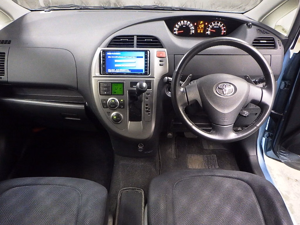 TOYOTA RACTIS