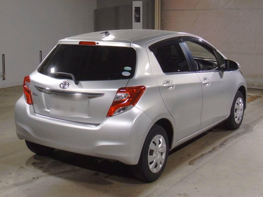 TOYOTA VITZ