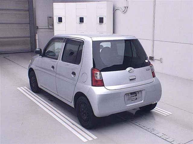 DAIHATSU ESSE