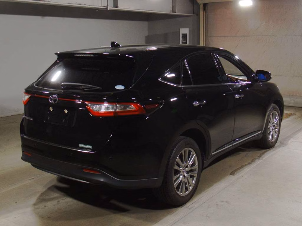 TOYOTA HARRIER