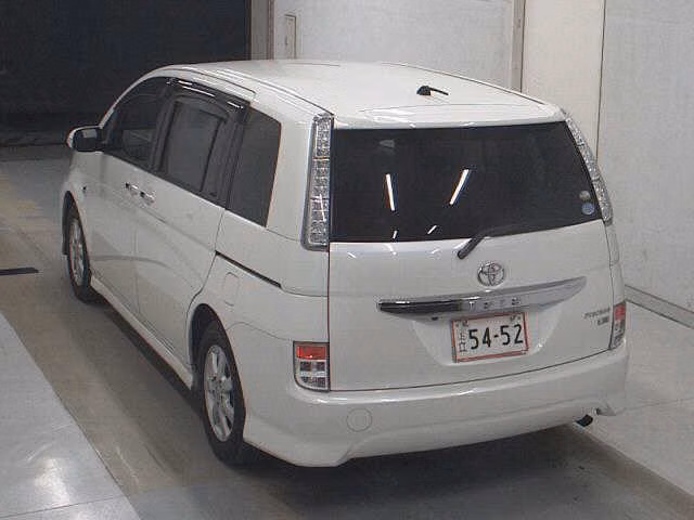 TOYOTA ISIS