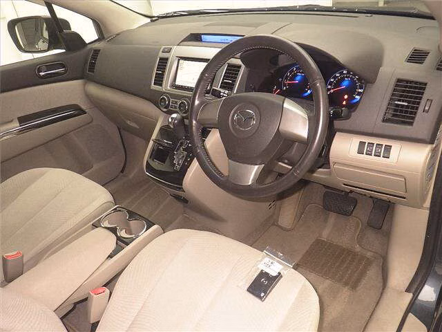 MAZDA MPV