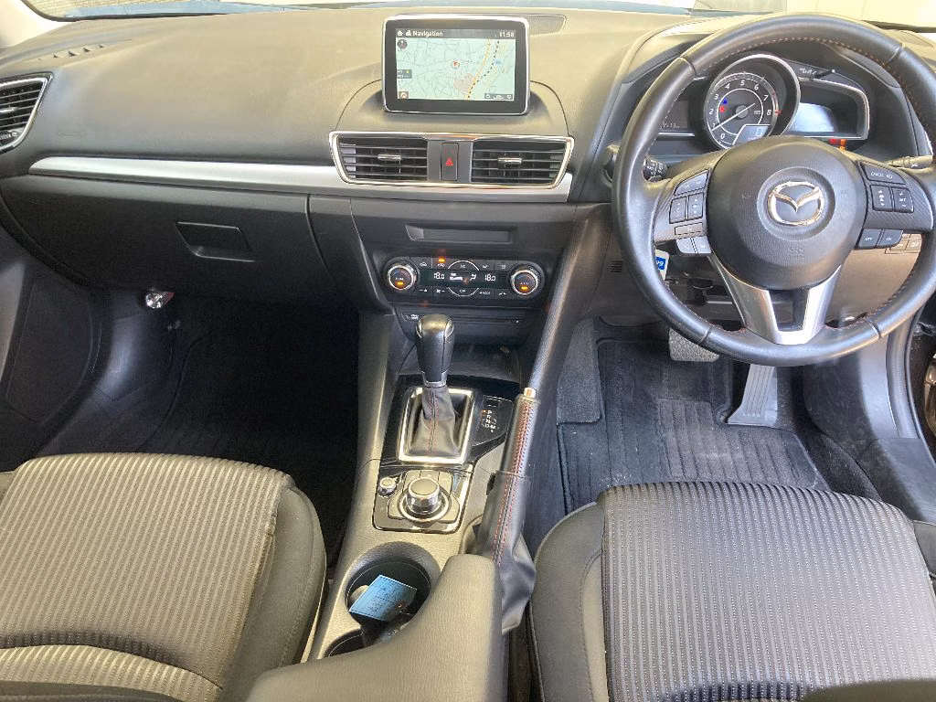 MAZDA AXELA