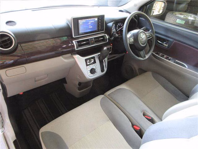 DAIHATSU CAST