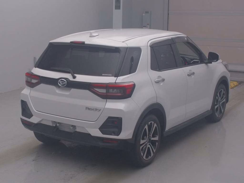 DAIHATSU ROCKY