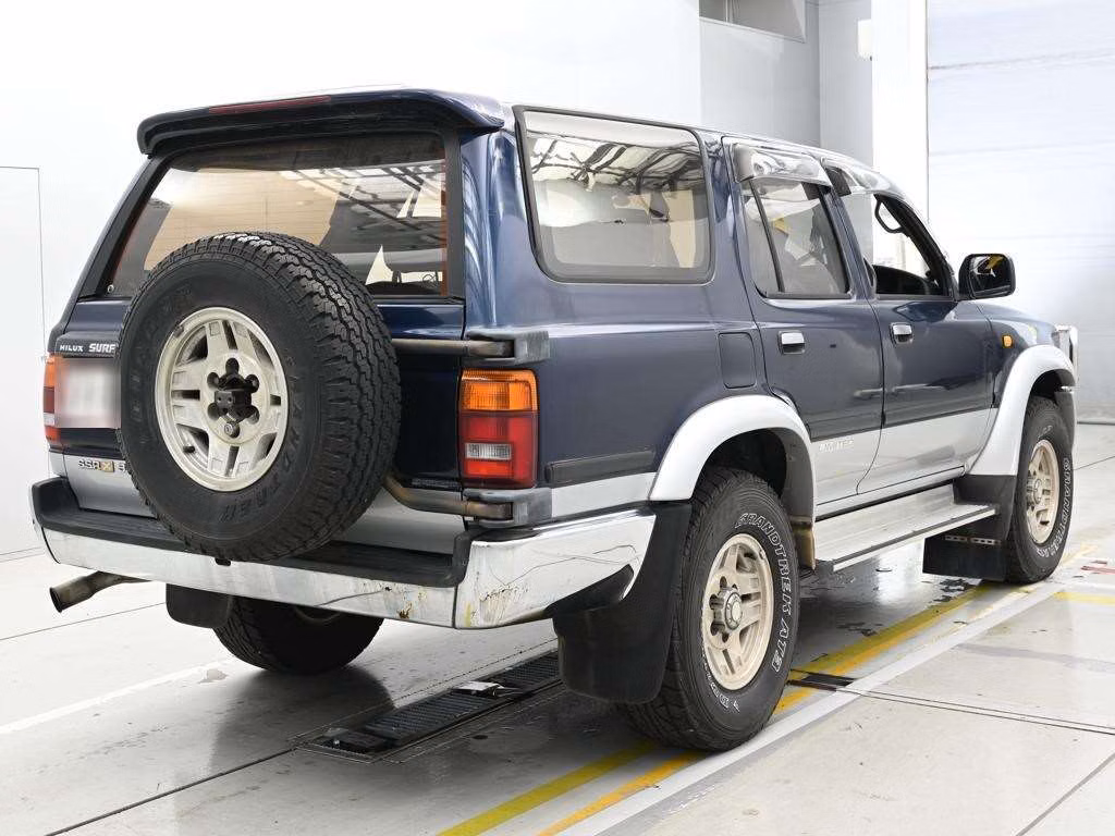 TOYOTA HILUX SURF