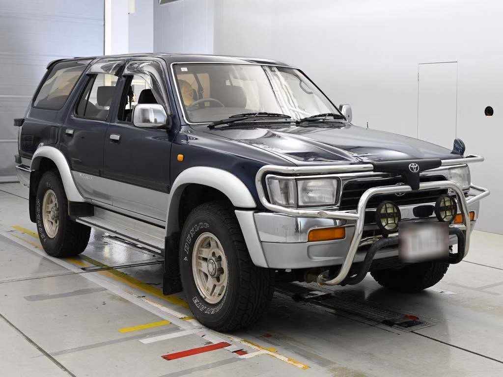 TOYOTA HILUX SURF