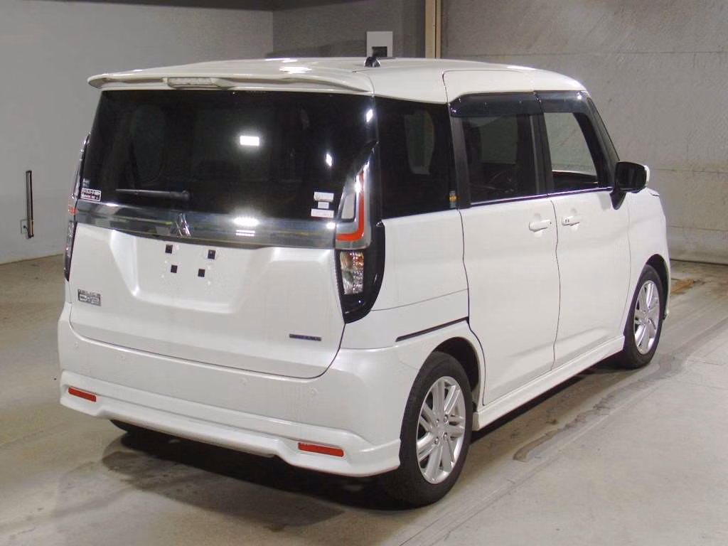 MITSUBISHI DELICA D:2