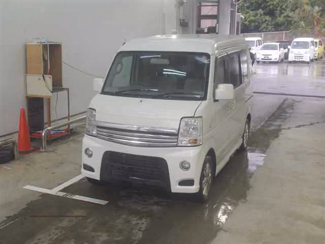 MITSUBISHI TOWN BOX