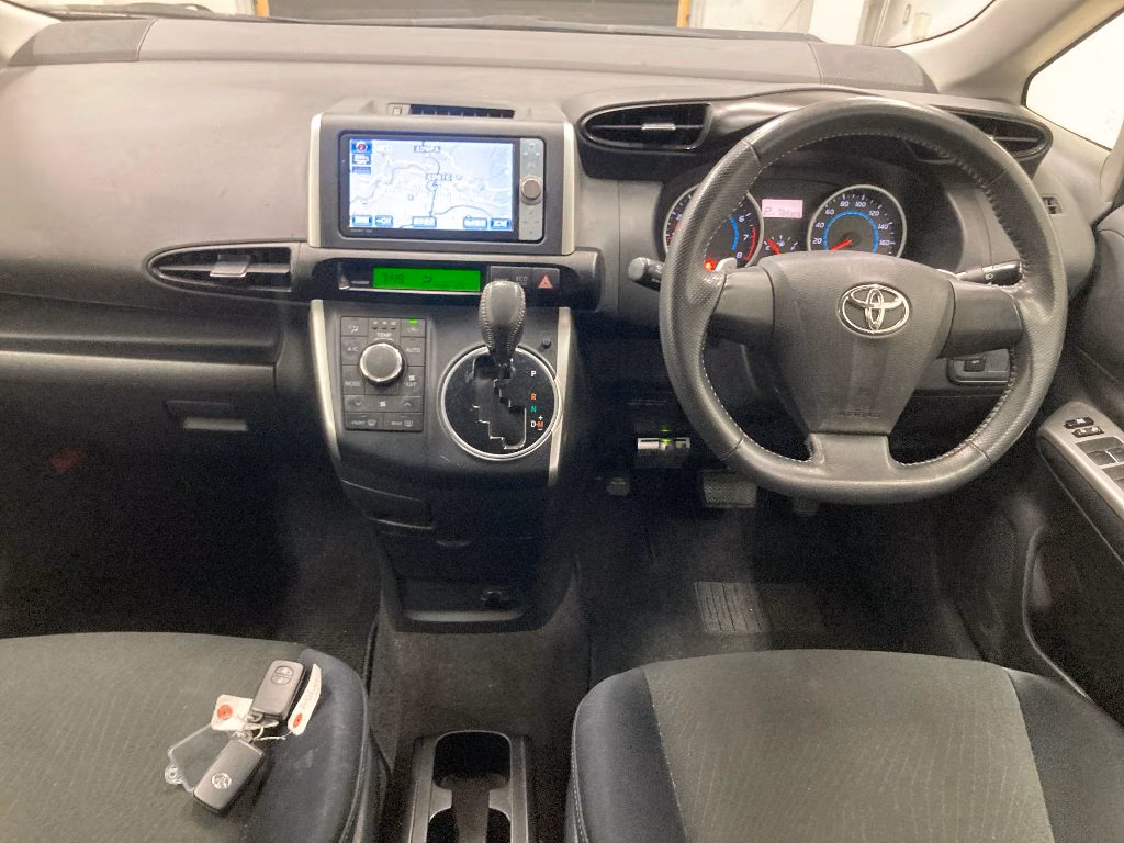 TOYOTA WISH
