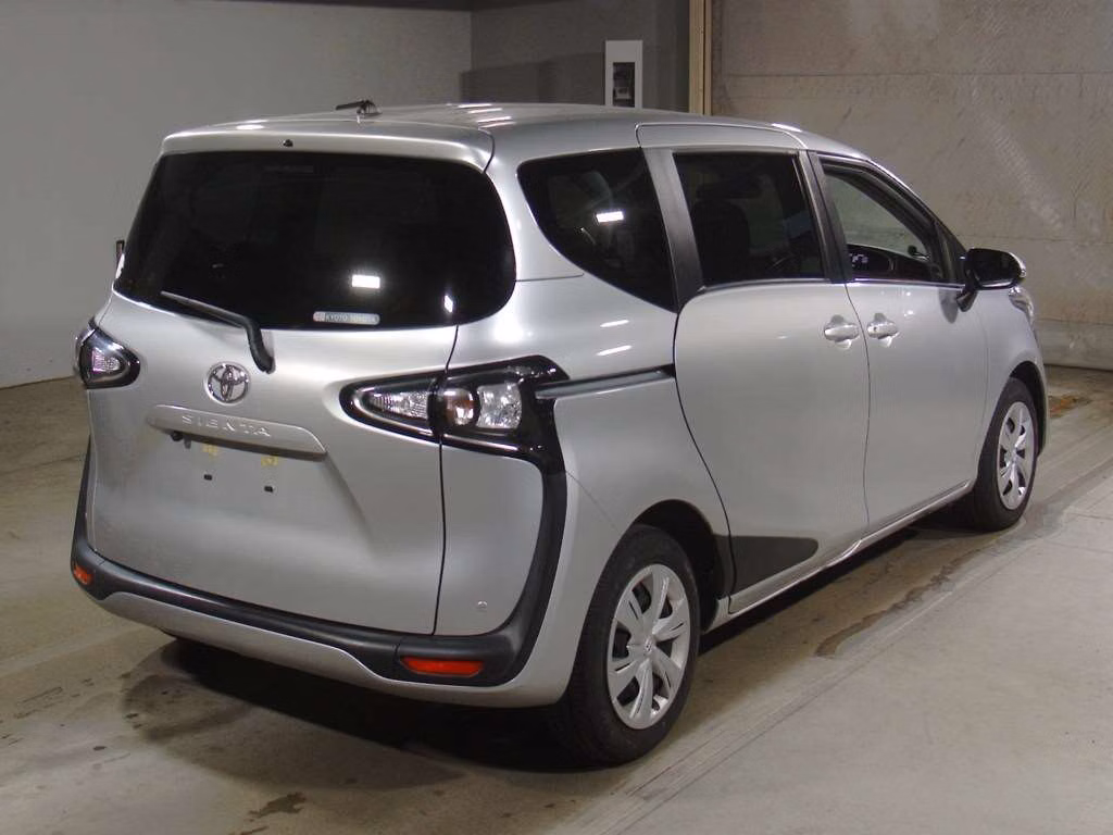 TOYOTA SIENTA