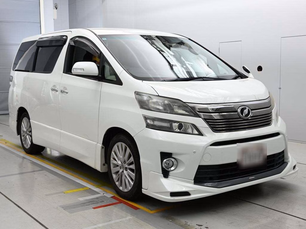 TOYOTA VELLFIRE