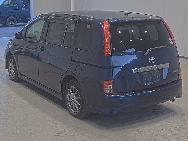 TOYOTA ISIS