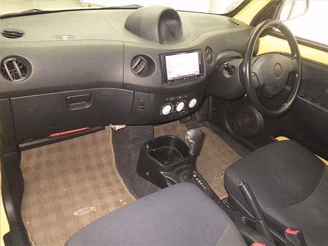 DAIHATSU ESSE
