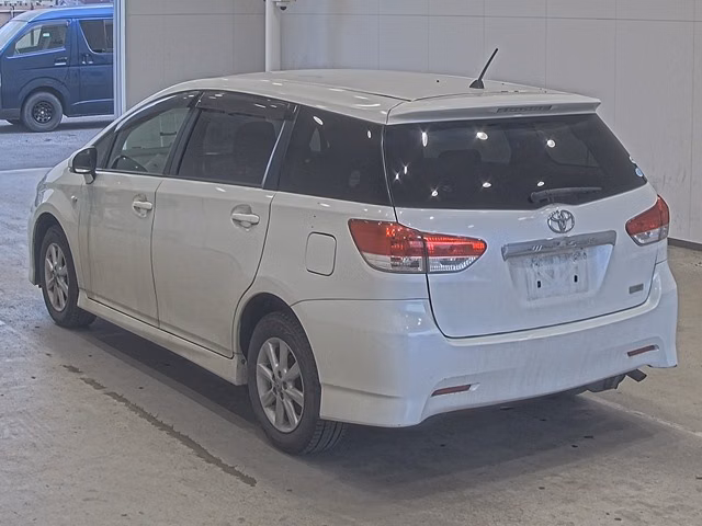 TOYOTA WISH